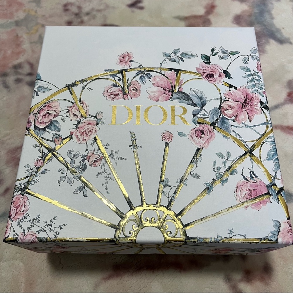 Dior Pink and Gold Floral Box - Picture 2 of 7